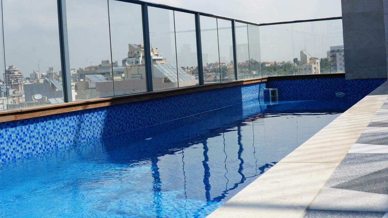 Luxury Rooftop Apartment In ネタニア エクステリア 写真
