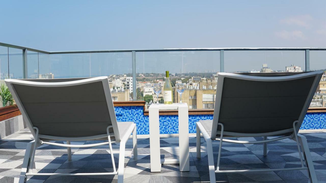 Luxury Rooftop Apartment In ネタニア エクステリア 写真